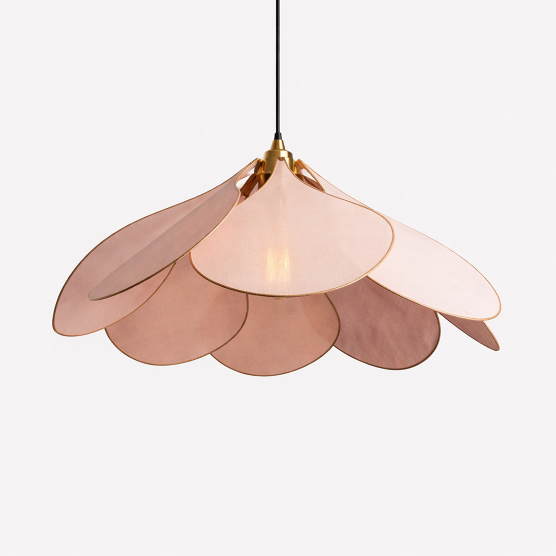 Stofpendel – blomsterformet design med diffust lys