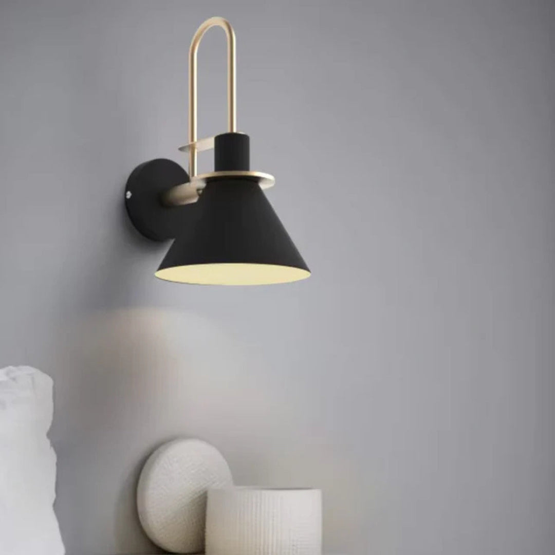 Skulpturel væglampe – moderne design med blødt lys