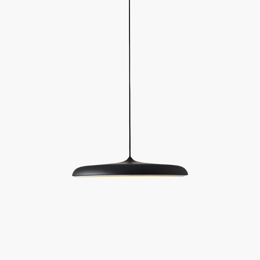 Minimalistisk pendellampe – skandinavisk design med diffust lys