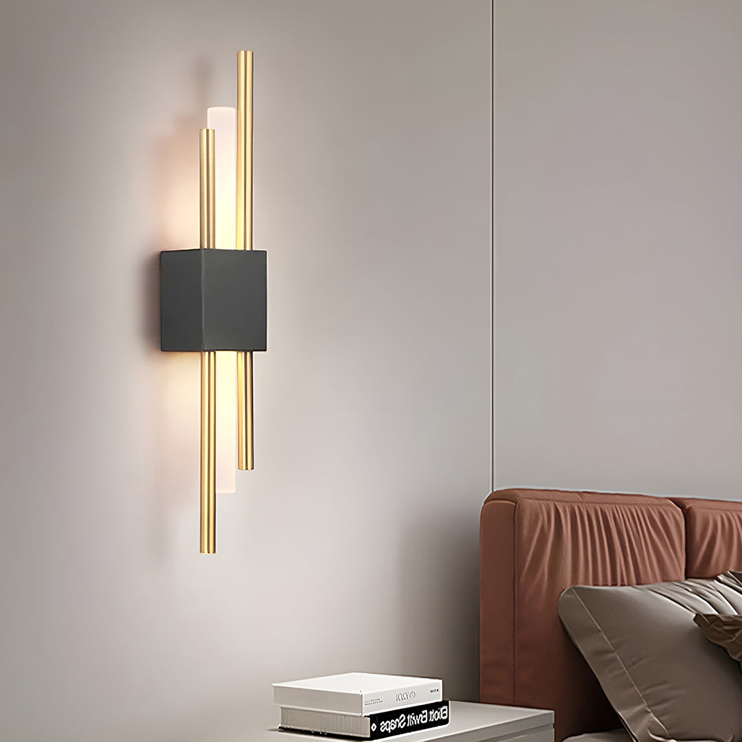 Sort Og Guld LED Væglampe I Luksuriøst Moderne Design