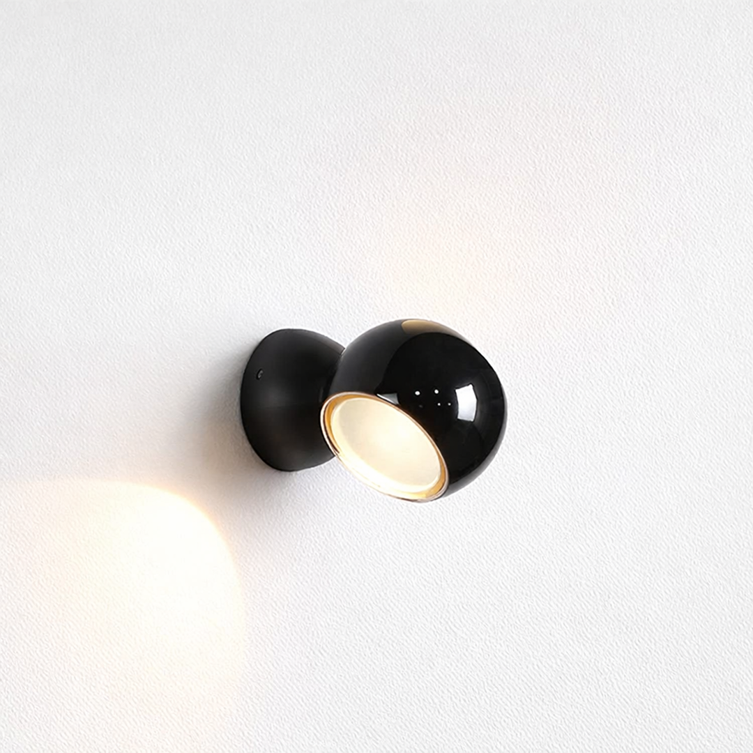 LED væglampe med justerbart op- og nedlys